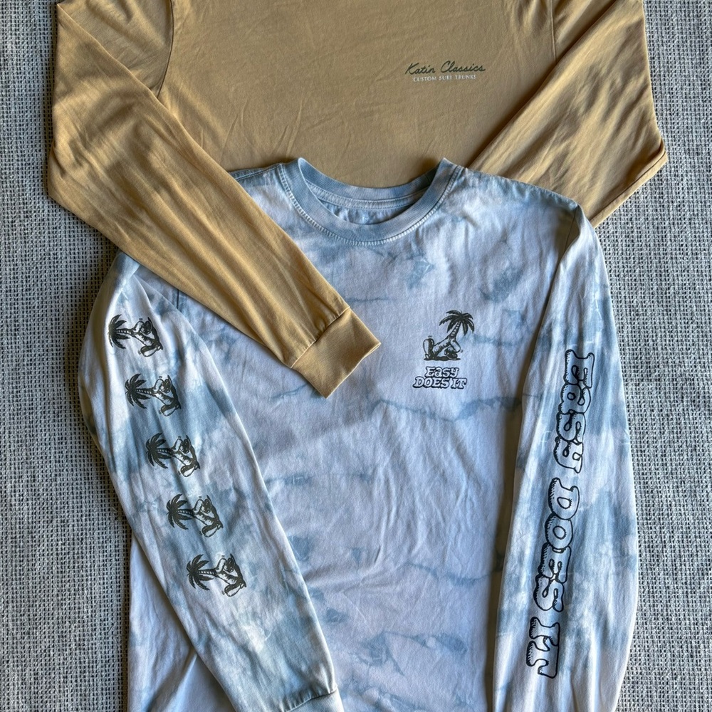 Katin Men’s Small Blue Tie-Dye and Yellow Long Sleeve Tees
